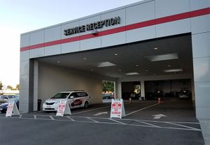 Schedule Auto Service and Maintenance Santa Cruz Toyota