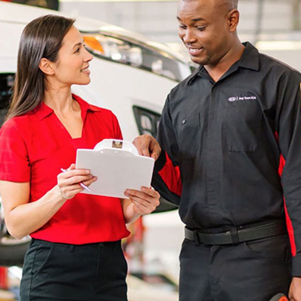 Kia of Lexington service team