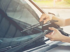 Honda windshield store wiper replacement