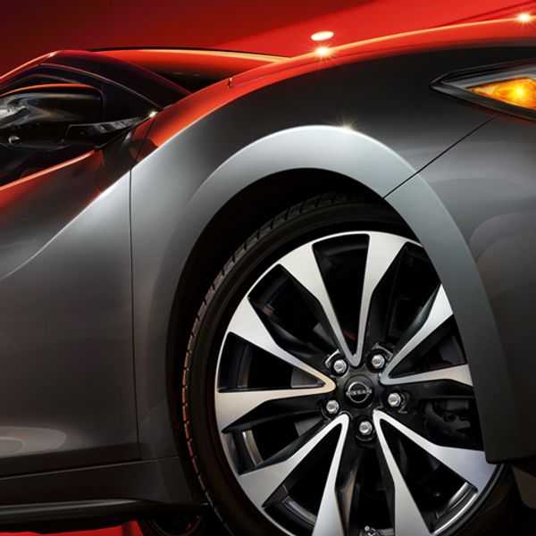 Nissan Tire & Wheel Service