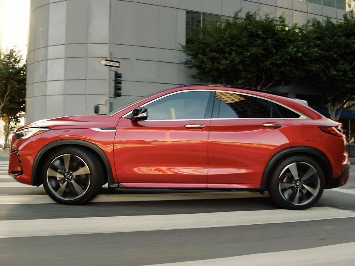 INFINITI Engine Air Filter Replacement