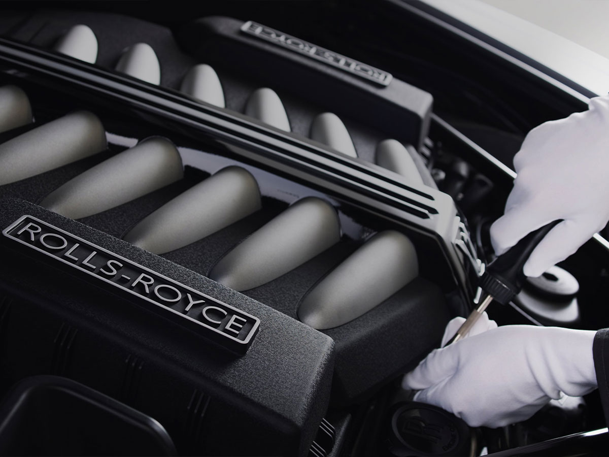 Rolls-Royce Transmission Fluid Exchange